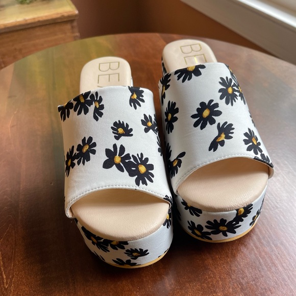 Anthropologie NWT Matisse Daisy Floral Platform Mules, sizes 8 & 10, comfy! - Picture 5 of 16